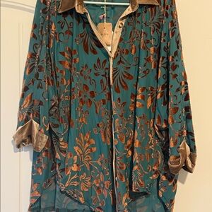 Large Umgee Top